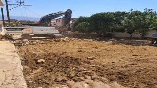 Sultanhisarda yol yenileme çalışmaları devam ediyor