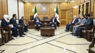 Suriye Adalet Bakanı el Veys: Savaş suçlarına ilişkin tüm delil ve belgeleri kabul etmeye hazırız