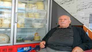 Süt üretiminin yetersizliği kaşar üreticilerini zor durumda bıraktı