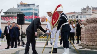 Taksim Meydanında 30 Ağustos Zafer Bayramı töreni