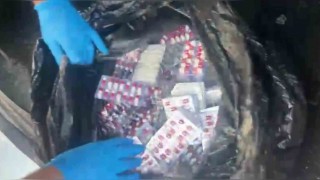 Taksiyle uyuşturucu sevkiyatı yapmak istediler: 2 bin 796 hap yakalattılar