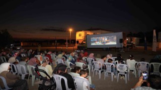 Talas kırsalında yazlık sinema keyfi