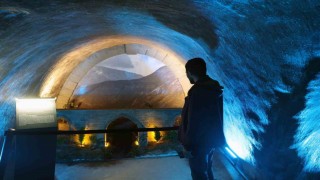 Talasta serinleten mekan; Su Medeniyetleri Galerisi