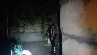 Tartıştığı kişilerin evinin önünden geçtiğini görünce kurşun yağdırdı