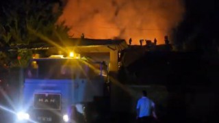 Tavşanlıda çıkan yangında 4 ev kullanılamaz hale geldi