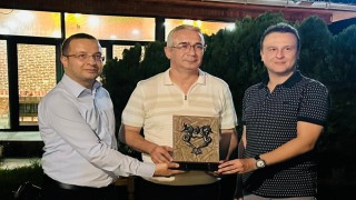 Tayini çıkan 14 yıllık kurucu başhekime veda programı