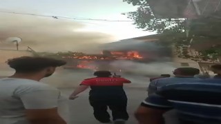 Tek katlı evde çıkan yangın mahalleliyi korkuttu