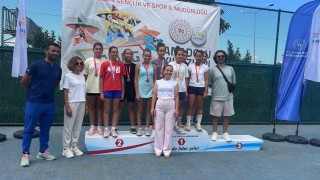 Tenis takımı Türkiye finallerinde