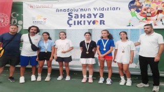 Teniste 10 altın madalya