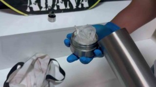 Termosa zulaladığı uyuşturucuyu polis buldu, içiciyim savunması yaptı