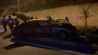 Ters yola giren otomobil, karşı yönden gelen başka araca çarptı: 1 yaralı