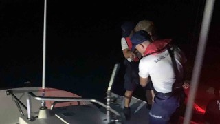 Ticari yatta yaralanan vatandaşa tıbbi tahliye