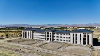 Tıp Fakültesi binasıyla Ağrı sağlıkta bölgesel güç kazanacak