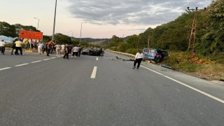 Tofaş otomobil jandarma aracına çarptı: 1 ağır yaralı