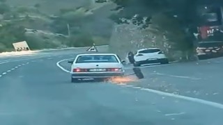 Tofaş Şahinin seyir halindeyken tekeri koptu, facianın eşiğinden dönüldü