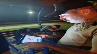 Toprakkale Emniyeti Çamlık Evlerinde Asayiş Denetimi Gerçekleştirdi