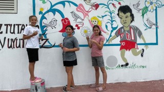 Toprakkale'de Duvarlar Sanatla Güzelleşiyor