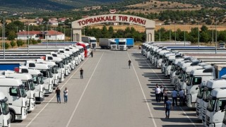Toprakkale'de Tır Sürücüleri Cezalardan Şikayetçi: “Bize Tır Garajı Gösterin”