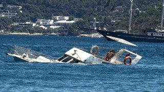 Torba koyunda ahşap tekne battı