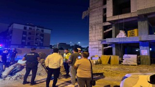 Trafik cezasına kızarak binanın tepesine çıktı