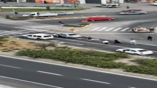 Trafikteki tartışma kameralara yansıdı