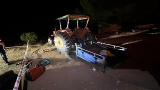 Traktörünün altında kalan sürücü hayatını kaybetti