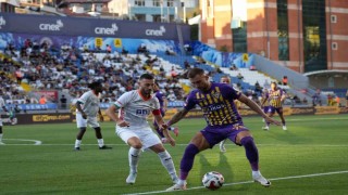 Trendyol Süper Lig: Eyüpspor: 1 - Alanyaspor: 0 (Maç devam ediyor)