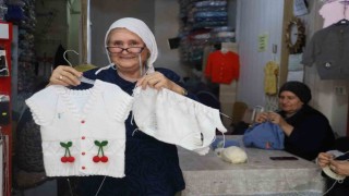 Tuhafiyeci el işi atölyesine dönüştü, kadınlar ev ekonomisine destek olmaya başladı