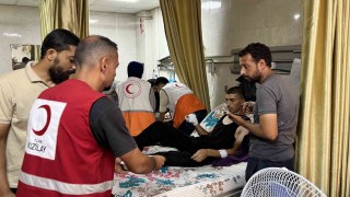 Türk Kızılay Gazzedeki El Kudüs Hastanesine her gün sıcak yemek ulaştırıyor