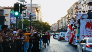 Türkiye şampiyonu olan takım şehir turu attı