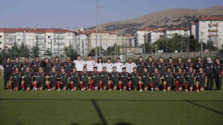 U17 Kız Millî Takımının Erzurum hazırlık kampı sürüyor