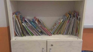 Ücretsiz ders kitapları sıralardaki yerini aldı