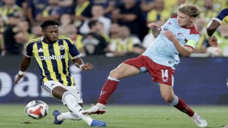 UEFA Şampiyonlar Ligi: Fenerbahçe: 2 - Feyenoord: 1 (İlk yarı)
