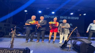 Ümit Besen ve Pamela İncirliova halkı ile buluştu