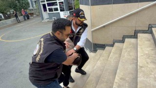 Ümraniyede karısının boğazını keserek öldüren saldırgan emniyete getirildi