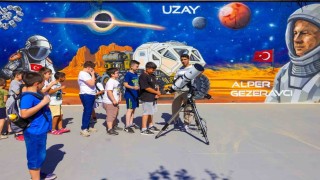 Ümraniyede Yaz Kuran Kursu öğrencileri bilimle buluştu