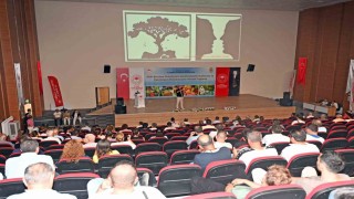 Üreticiler ve zirai ilaç bayilerine kalıntıyı önleme yöntemleri anlatıldı