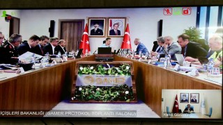 Vali Aydoğdu Bakan Yerlikaya başkanlığındaki toplantıya katıldı