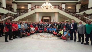 Vali Ayyıldızdan kahramanlara teşekkür belgesi