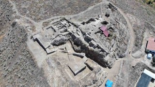 Vali Çelikten Kınık Höyük ve Porsuk-Zeyve Höyük Kazı Alanlarına ziyaret