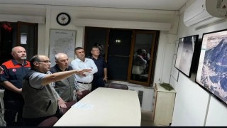 Vali Coşkun yangın bölgesinde incelemelerde bulundu