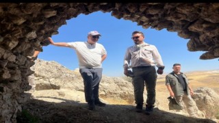 Vali Hatipoğlu, kazı çalışmalarını inceledi