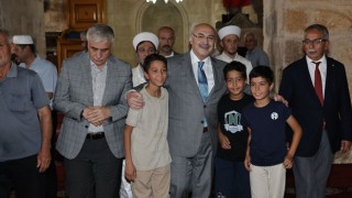 Vali Köşger Kozan’da Halkla Buluştu ve İncelemelerde Bulundu