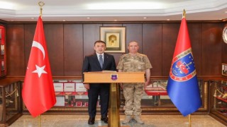 Vali Sözerden iade-i ziyaret