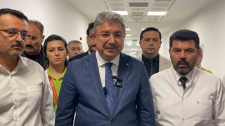 Vali Yılmaz: Bu yeşil vatanı korumakta kahramanca bir mücadele veriliyor. Türkiyemizin başı sağ olsun diyorum