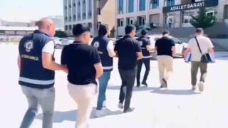 Vanda fuhuş operasyonu: 5 tutuklama
