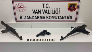 Vanda silah kaçakçılarına operasyon