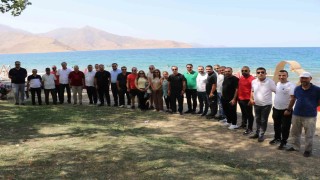 Vanda turizm acenteleri bir araya geldi