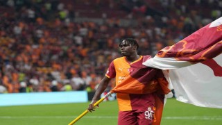 Wilfried Singo, Galatasaray formasıyla ilk maçına çıktı