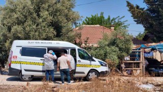 Yakınları tarafından evinde ölü bulundu